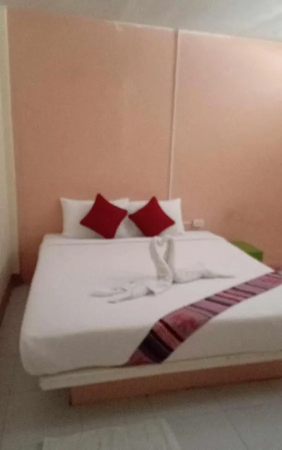 Lanta White Sand Beach Guesthouse Koh Lanta Campsite